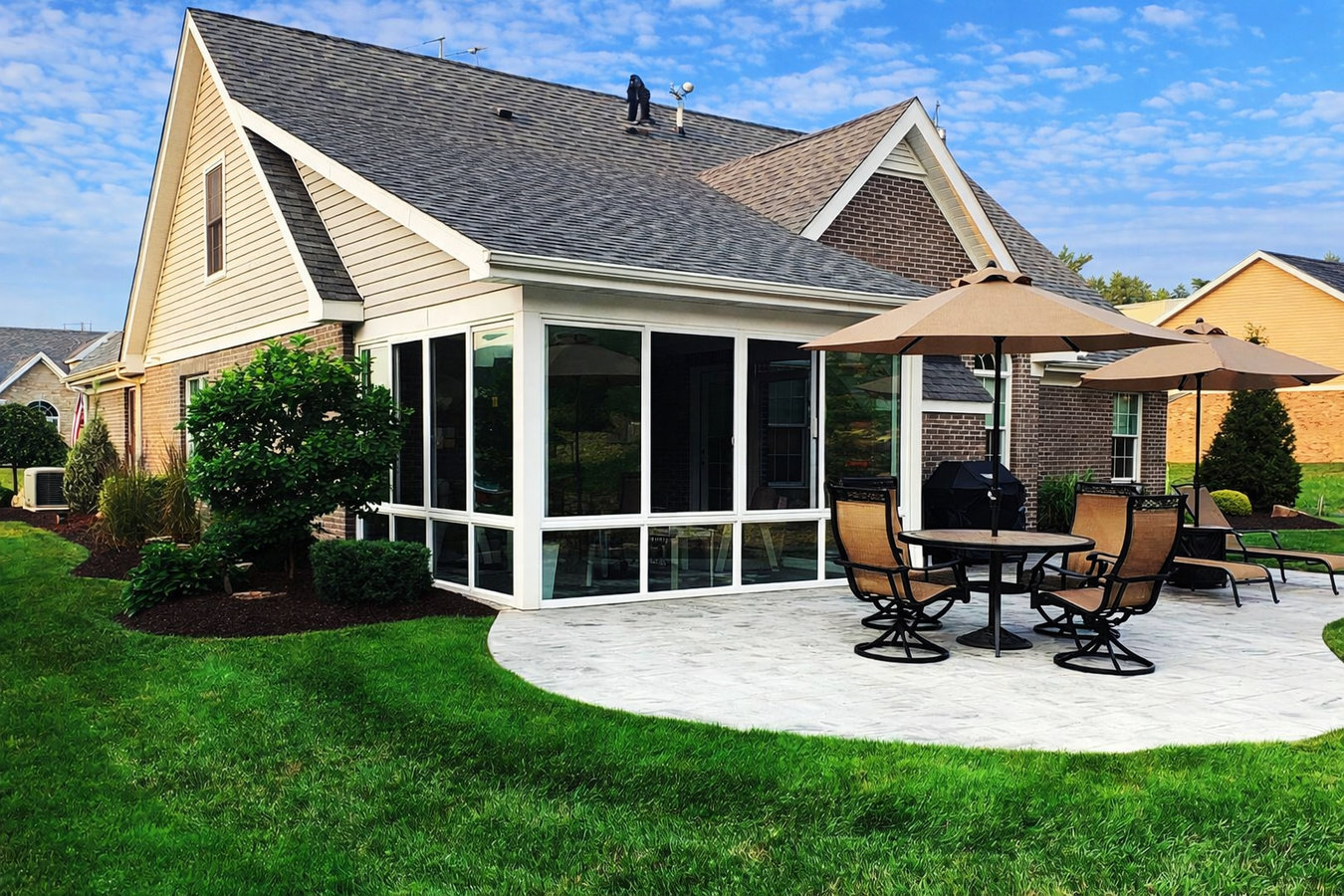 Custom sunroom built by Wellington Lanai Sunrooms & Patios in Wellington, FL